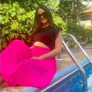 J Crew Pleated midi skirt in Neon flamingo Pink